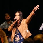 Cara Petersen - @cara.p.sings - Instagram