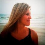 Cara Reeves - @carareeves - Instagram