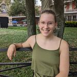Caroline - @cara.schneider21 - Instagram