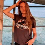 Cara Wells - @carawells40 - Instagram