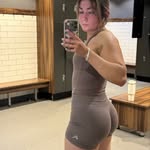 @carijones_f - Instagram