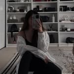 Cari L. - @carileee - Instagram