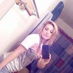 cari snyder - @ms.caribaby1990 - Instagram