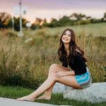 Cari Walker - @cari.gracewalker - Instagram