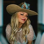 CARI BEAR │ COLORFUL FASHION WITH WESTERN FLAIR - @cari.me.west - Instagram