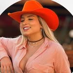 Carla Ackerman - @carlaoliveroficial - Instagram