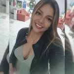 Carla Angulo - @carlaangulo17 - Instagram