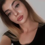 Carla Beach - @car5la_beach - Instagram