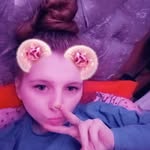 @carlaburton2004 - Instagram