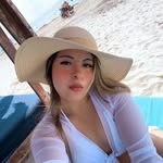 Carla.E - @carla.chuc99 - Instagram