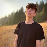 Carly Geiger - @justasaladintheforest - Instagram
