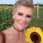 Carla Lynne Gilbert - @carlalivvix - Instagram