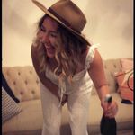 Carla Higgins - @chigs95 - Instagram