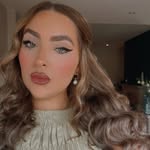 Carla Hill - @carlahillll_ - Instagram