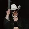 Leigh - @carleigh.mcfarlane - TikTok