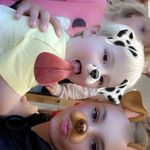 @car.ley.arnold - Instagram