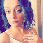 Carly Arnold - @carly.arnold.12 - Instagram