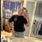 carley barker - @carleyybarkerr - Instagram