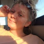 Carley Harris - @miniiiiiii.xoxo - Instagram