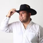 Carlos Favela - @carlosfavelaa - Instagram
