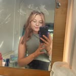 @carly_clarke3 - Instagram