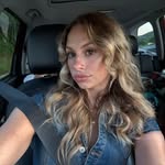 @carly_decker - Instagram