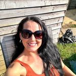 Carly Devine - @carlydevine87 - Instagram
