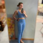Carly Eades - @blissful.fitness - Instagram