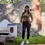 Carly Flores - @carlyfloresz - Instagram