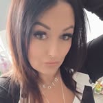 Carly Gee - @carly261085 - Instagram