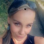 Carly Gee - @carlygee474 - Instagram