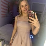 Carly hand - @carlyhandd - Instagram