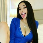 Carly hooker - @carlyhooker23 - Instagram