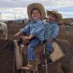 Carly Kramer - @country_babies101 - Instagram