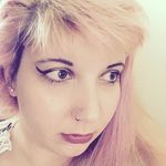 Carly Powers - @capow7 - Instagram