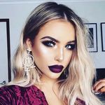 Carly Sweeney - @dromanac - Instagram