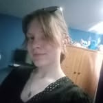 Carly Wells - @carlybear2009 - Instagram