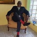 Carmelo Velez - @carmelo.velez - Instagram