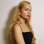 Carmen Bloome - @carmenbloome - Instagram