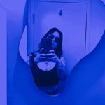 Carmen Perry - @carm.wears.black - Instagram