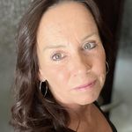 Carol Bowes - @carol.bowes.10 - Instagram
