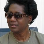 Carol Ann Bowling - @laroc25 - Instagram