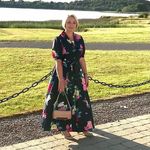 Carol Burrows - @carol.burrows.988 - Instagram