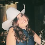 Caroline Carmichael - @carolinelcarmichael - Instagram