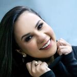 Carol Coeli Rodrigues Batista - @carolcoeli - Instagram