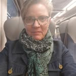 Carol Eves - @materialmoves - Instagram