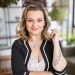 Carol Graf - Makeup & Hair - @carolgraf_beauty - Instagram