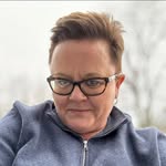 Carol Gunn - @cackle40 - Instagram