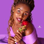 Carol Kones - @carol.kones.7 - Instagram