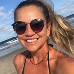 Carol Pedroso - @vozdacarolpedroso - Instagram